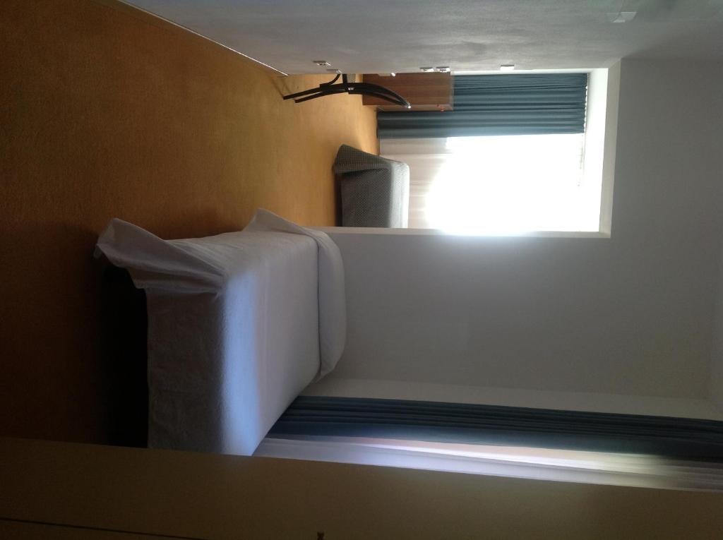 Albergo Al Caminetto Torbole Sul Garda Oda fotoğraf
